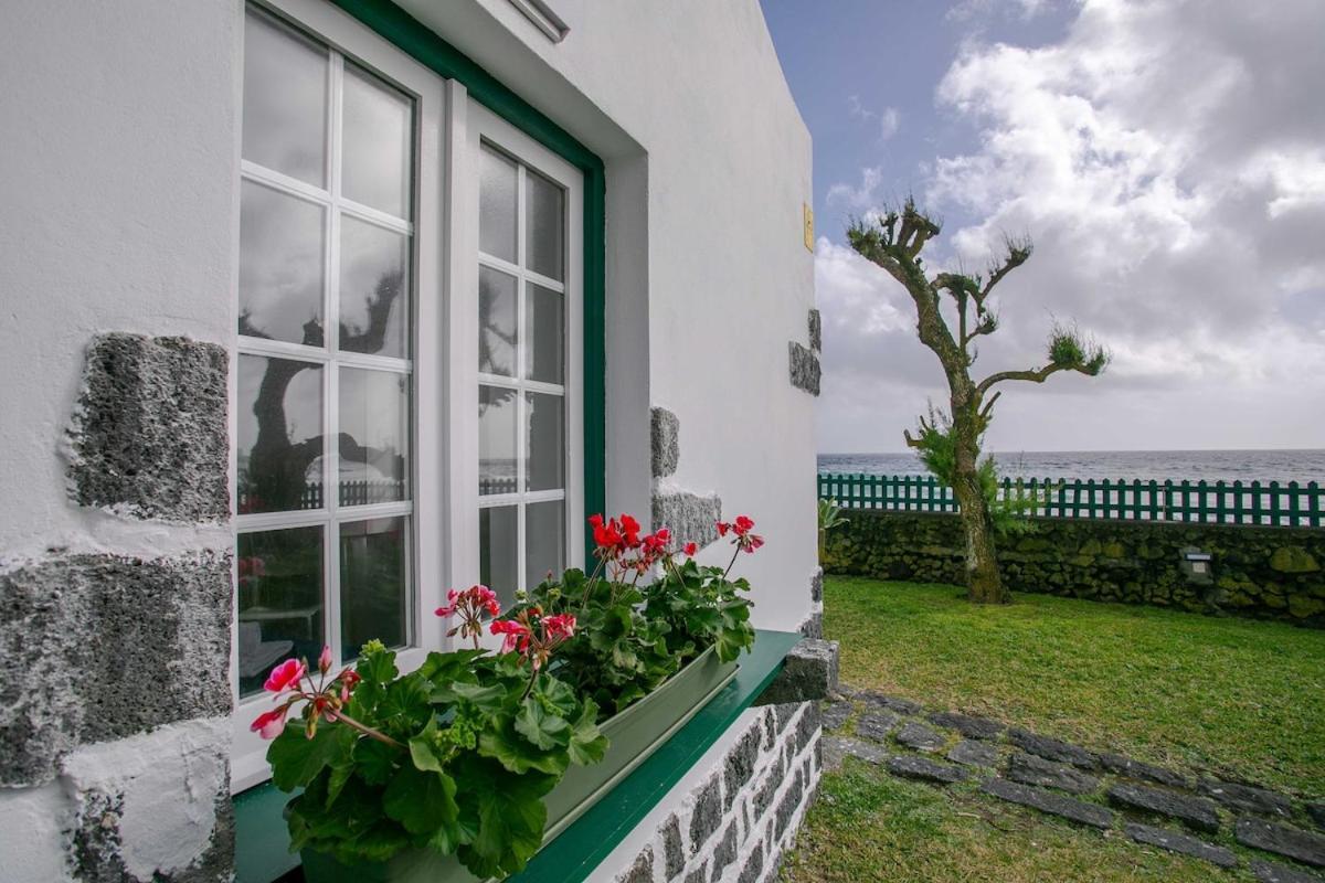 Guestready - Oceanfront Lookout House Ponta Delgada Esterno foto